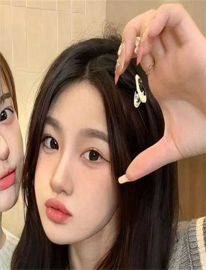 追剧全攻略：《名校风暴短篇故事：派崔克 第一季》海外的发行策略与文化适应——激发共鸣的情感体验